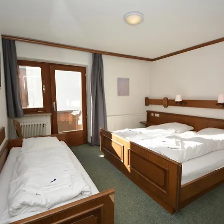 Bed & Breakfast Haus Arnold By Chatel Reizen