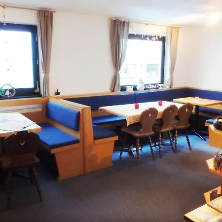 Haus Arnold By Chatel Reizen Bed & Breakfast 3*