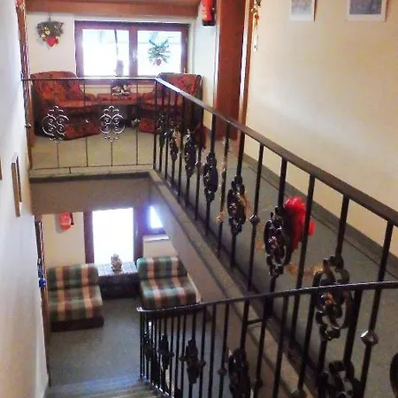 לינה וארוחת בוקר Haus Arnold By Chatel Reizen זולדן