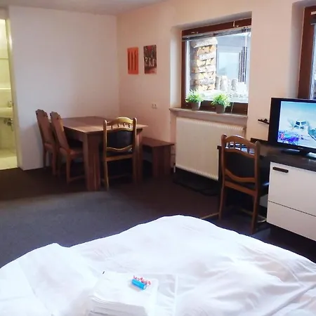 Haus Arnold By Chatel Reizen Bed & Breakfast