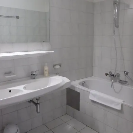 לינה וארוחת בוקר Haus Arnold By Chatel Reizen זולדן