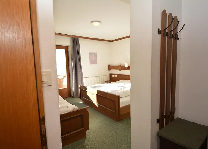 Haus Arnold By Chatel Reizen Bed & Breakfast Sölden